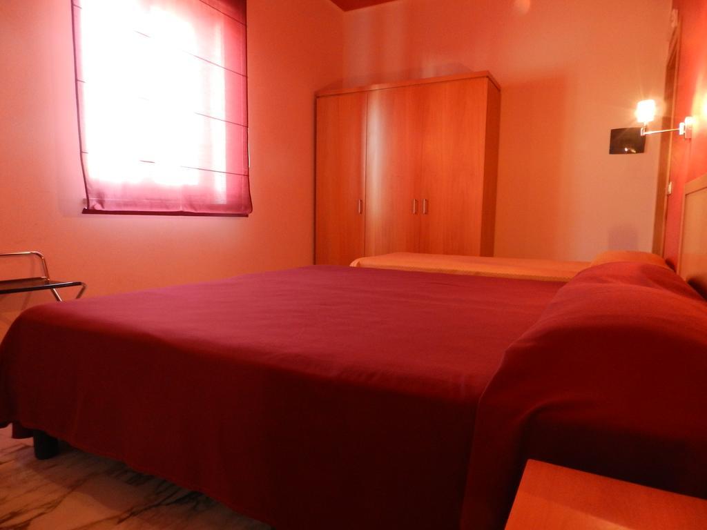 Hotel I Colori SantʼAntìoco Exterior foto